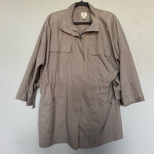 B New York lightweight jacket size medium